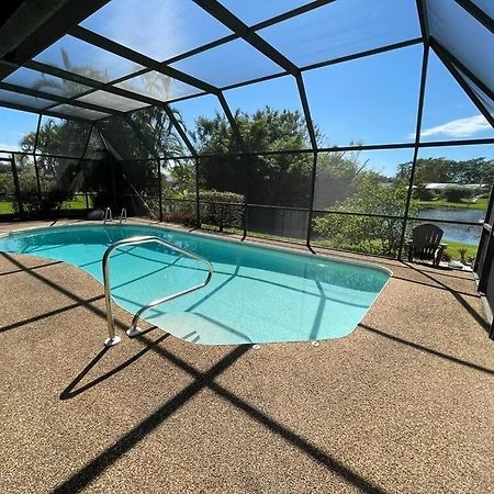 Pool Home With A New Sparkling Pool, Close To Beach, Lovely Lake View North North Naples Exteriér fotografie