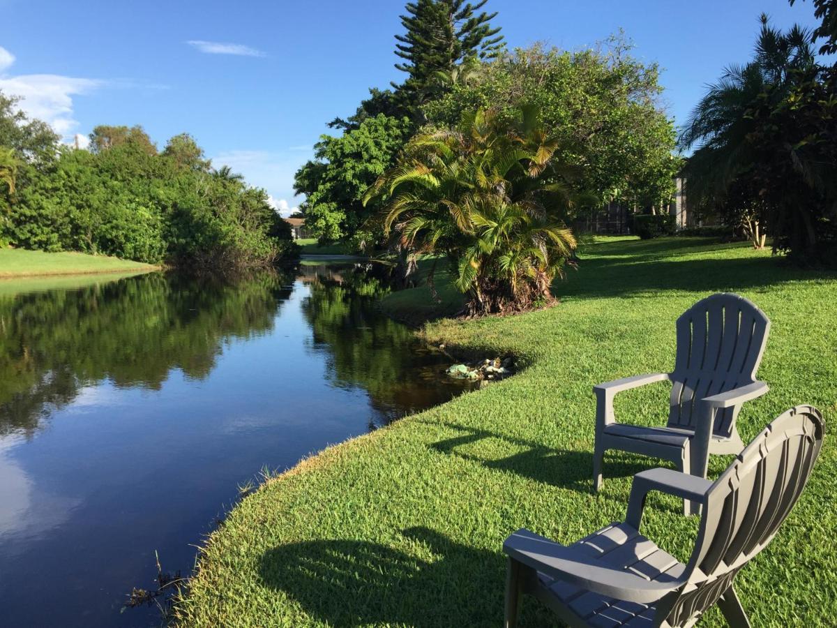 Pool Home With A New Sparkling Pool, Close To Beach, Lovely Lake View North North Naples Exteriér fotografie